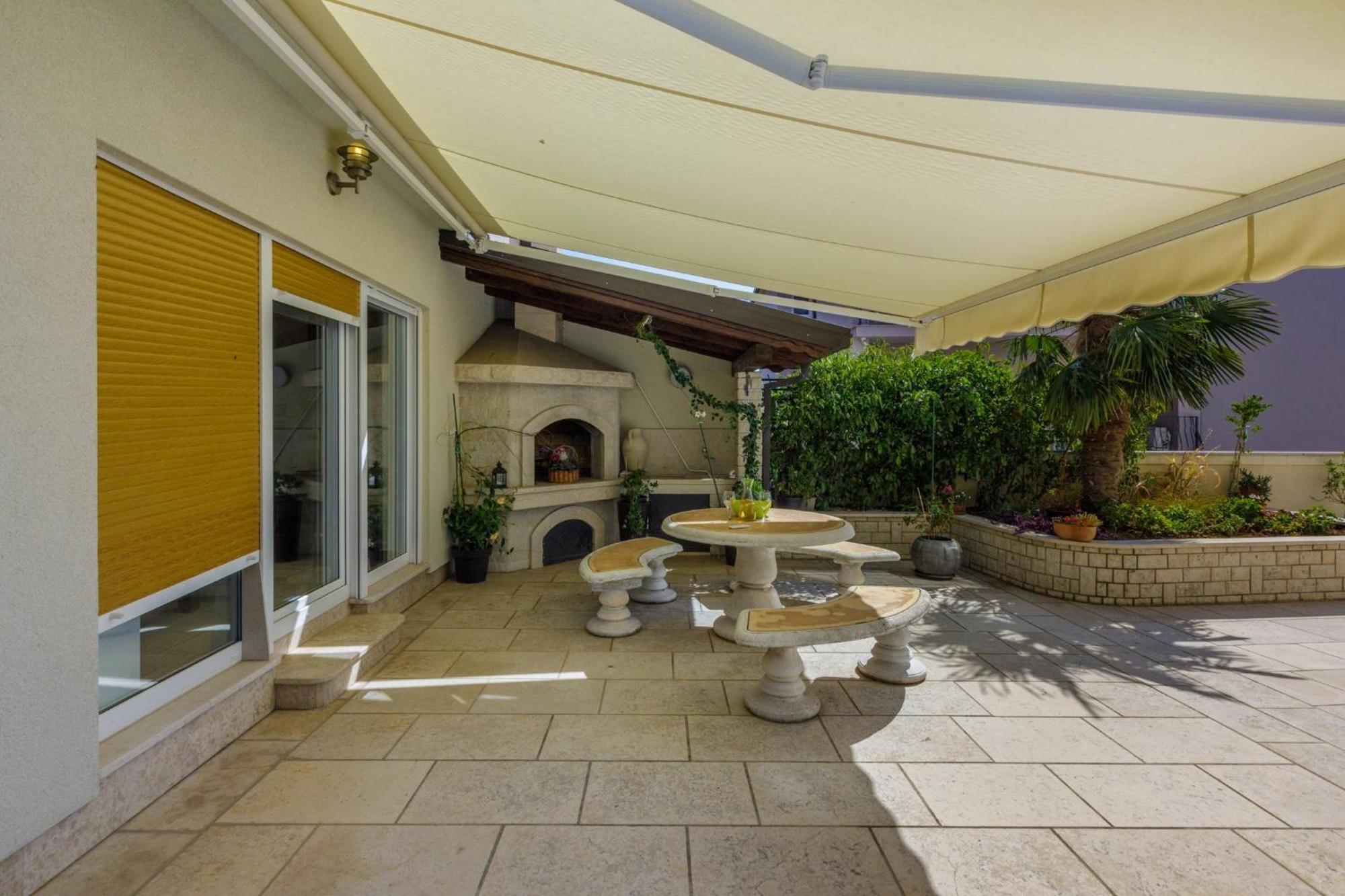 Dita A Crikvenica Exterior foto